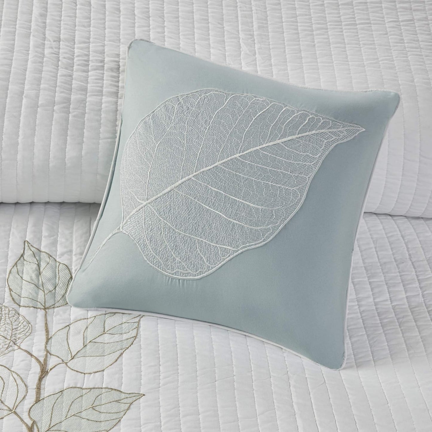 Madison Park Caelie King Embroidery Blue Coverlet Set (King)