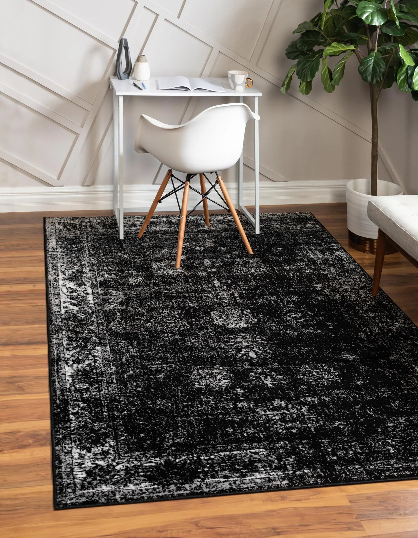 3' x 5' 3 Monte Carlo Rug (Black)