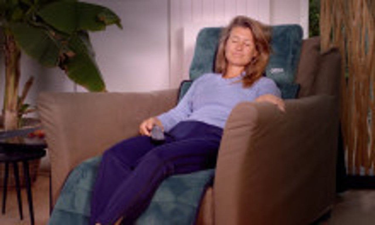 EZWell Remedy Vibration With heat and Shiatsu massage system