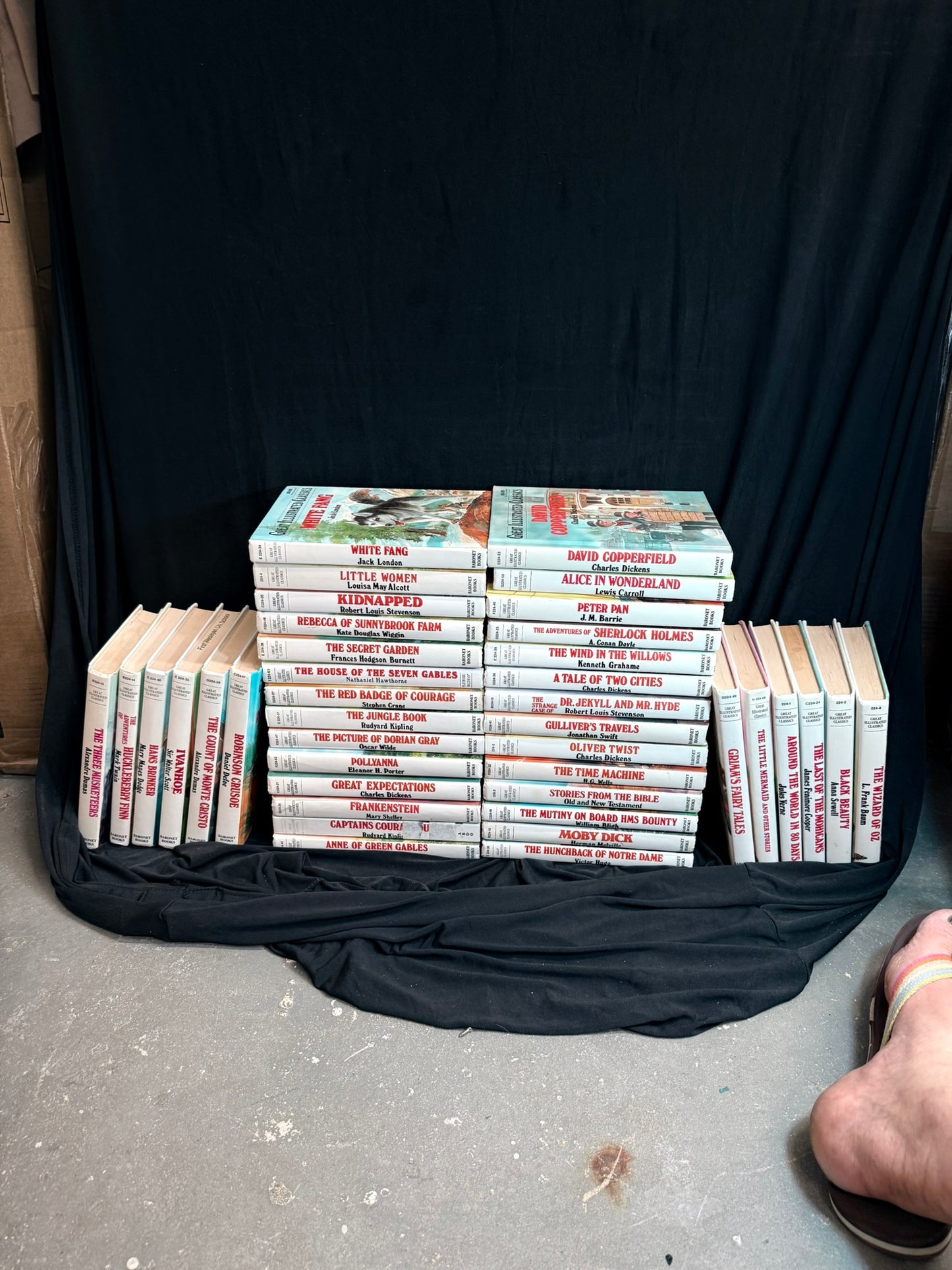 GREAT ILLUSTRATED CLASSICS - 40 BOOK SET